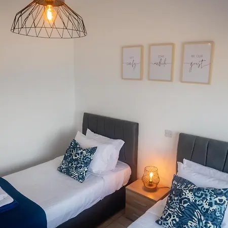 Apartment Quattro Beachfront Sea View Ap 53 *