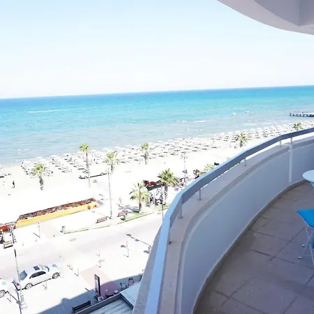 Quattro Beachfront Sea View Ap 53 * Larnaca