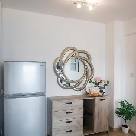 דירה Quattro Beachfront Sea View Ap 53