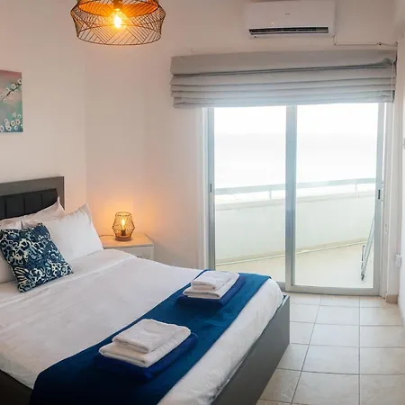 Quattro Beachfront Sea View Ap 53 Apartamento Lárnaca