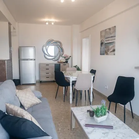 Quattro Beachfront Sea View Ap 53 *