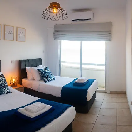 Quattro Beachfront Sea View Ap 53 Apartamento Lárnaca