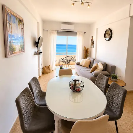 Quattro Beachfront Sea View Ap 53 *