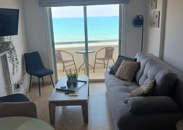 Apartment Quattro Beachfront Sea View Ap 53