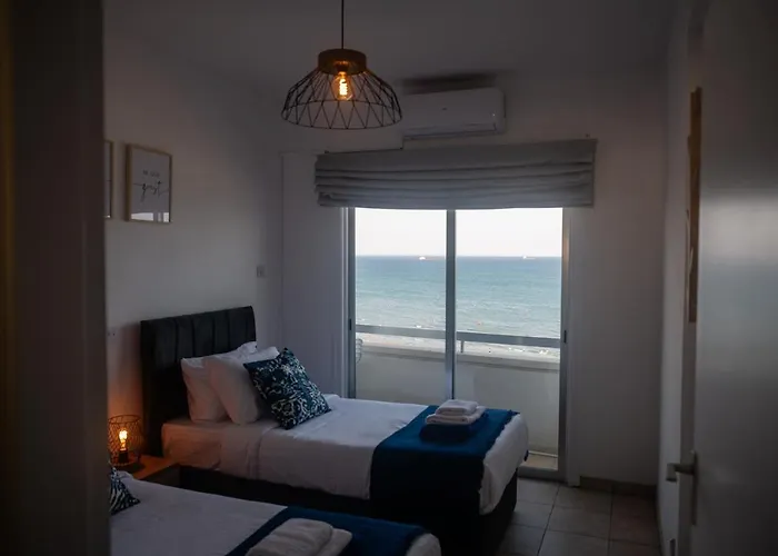 Quattro Beachfront Sea View Ap 53 Λάρνακα