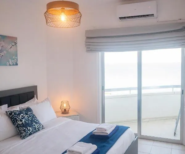 Quattro Beachfront Sea View Ap 53 Apartment Larnaca